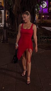 Tricia Whitaker feet photo 16