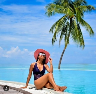 Tridha Choudhury feet photo thumbnail