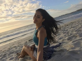 Tridha Choudhury feet photo thumbnail
