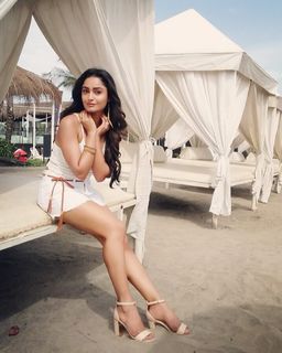 Tridha Choudhury feet photo thumbnail