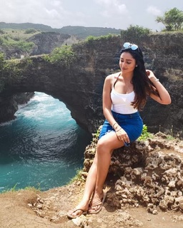 Tridha Choudhury feet photo thumbnail