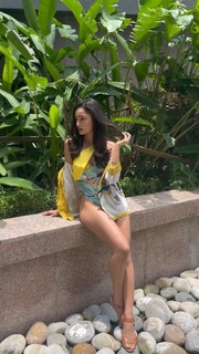 Tridha Choudhury feet photo thumbnail