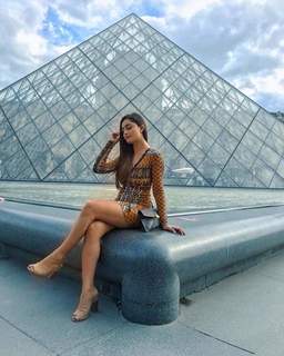 Tridha Choudhury feet photo thumbnail