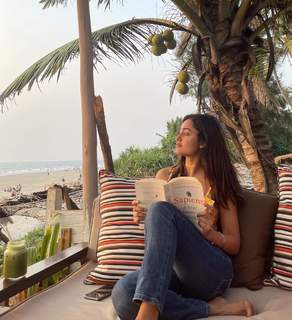 Tridha Choudhury feet photo thumbnail