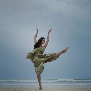 Tridha Choudhury feet photo thumbnail