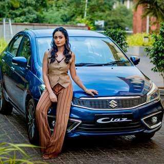 Tridha Choudhury feet photo thumbnail