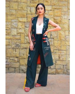 Tridha Choudhury feet photo thumbnail