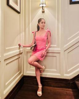 Tridha Choudhury feet photo thumbnail