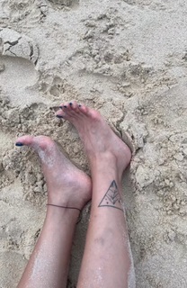 Tridha Choudhury feet photo thumbnail