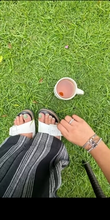 Tridha Choudhury feet photo thumbnail