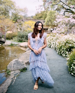 Tridha Choudhury feet photo thumbnail