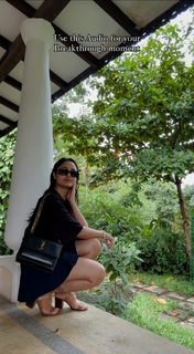 Tridha Choudhury feet photo thumbnail