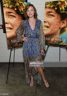 Trieste Kelly Dunn feet photo thumbnail