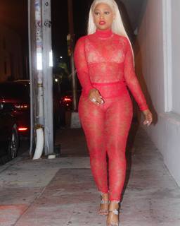 Trina feet photo thumbnail