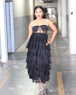 Trina feet photo thumbnail