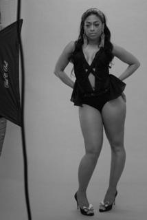 Trina feet photo thumbnail