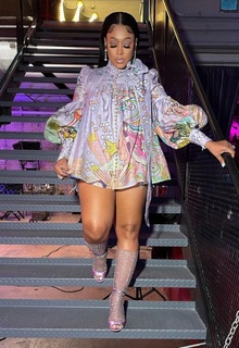 Trina feet photo thumbnail