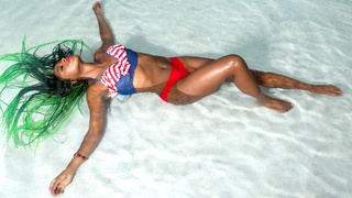Trinity Fatu feet photo thumbnail