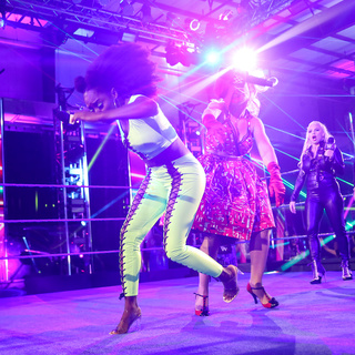 Trinity Fatu feet photo thumbnail