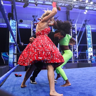 Trinity Fatu feet photo thumbnail