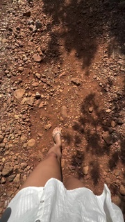 Triptii Dimri feet photo thumbnail