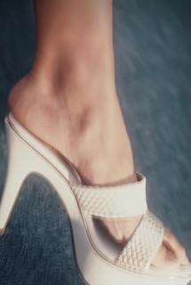 Triptii Dimri feet photo thumbnail