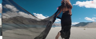 Triptii Dimri feet photo thumbnail