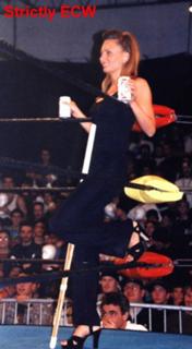 Trisa Hayes feet photo 9
