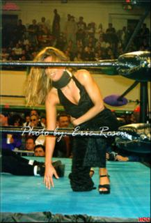 Trisa Hayes feet photo 1