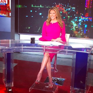 Trish Regan feet photo thumbnail