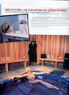 Trish Stratus feet photo thumbnail