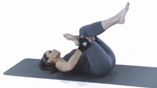 Trish Stratus feet photo thumbnail