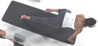 Trish Stratus feet photo thumbnail