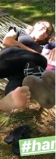Trish Stratus feet photo thumbnail
