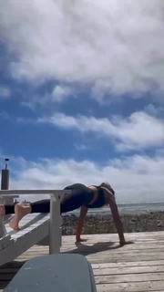 Trish Stratus feet photo thumbnail