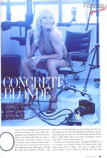 Trish Stratus feet photo thumbnail