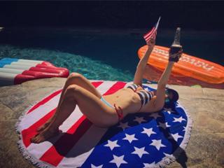 Trish Suhr feet photo 5