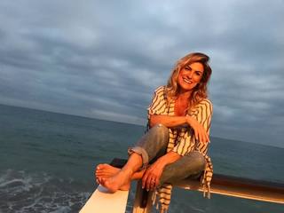 Trish Suhr feet photo 20