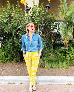 Trish Suhr feet photo 6