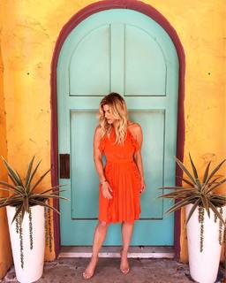 Trish Suhr feet photo 3