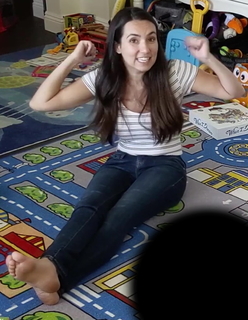 Trisha Hershberger feet photo thumbnail