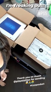 Trisha Hershberger feet photo thumbnail