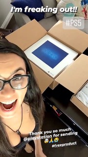 Trisha Hershberger feet photo thumbnail