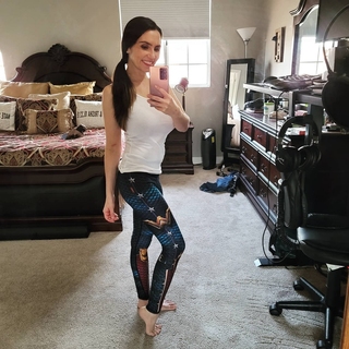 Trisha Hershberger feet photo thumbnail