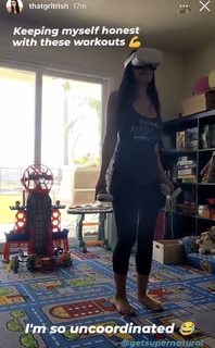 Trisha Hershberger feet photo thumbnail