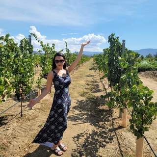 Trisha Hershberger feet photo thumbnail