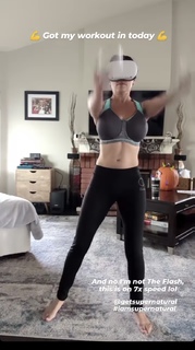 Trisha Hershberger feet photo thumbnail