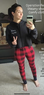 Trisha Hershberger feet photo thumbnail