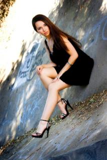 Trisha Hershberger feet photo thumbnail