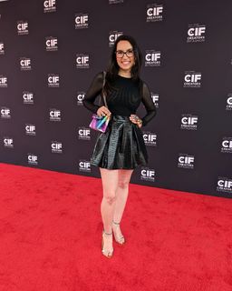 Trisha Hershberger feet photo thumbnail